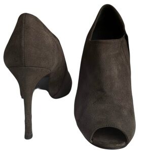 Stuart Weitzman Altamira Suede Leather Ankle Booties Gray Peep Toe Stiletto 9 M